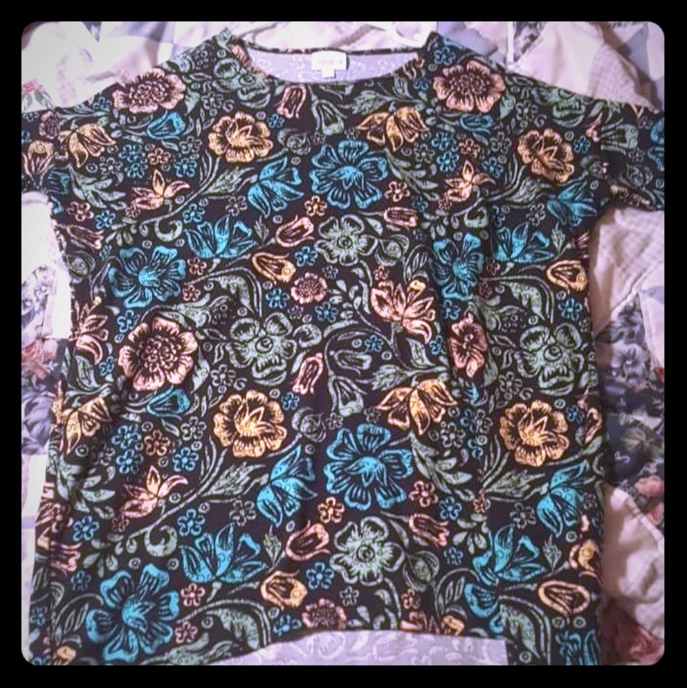 XXS Lularoe Floral Irma